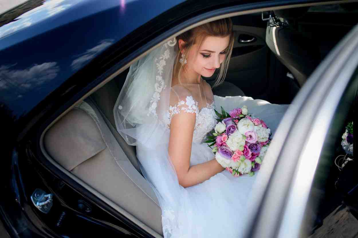 wedding transportation services with Tres Rapid Black Car Service. Elegant vehicles and professional chauffeurs ensure you arrive in style and on time